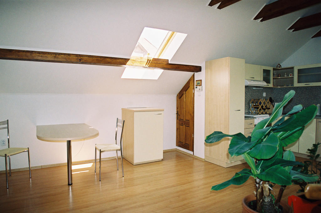 Apartman Silvia Komárno Rom bilde